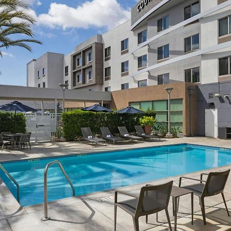 Courtyard Long Beach Airport Экстерьер фото