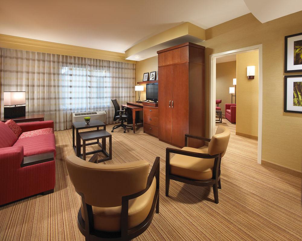 Courtyard Long Beach Airport Экстерьер фото