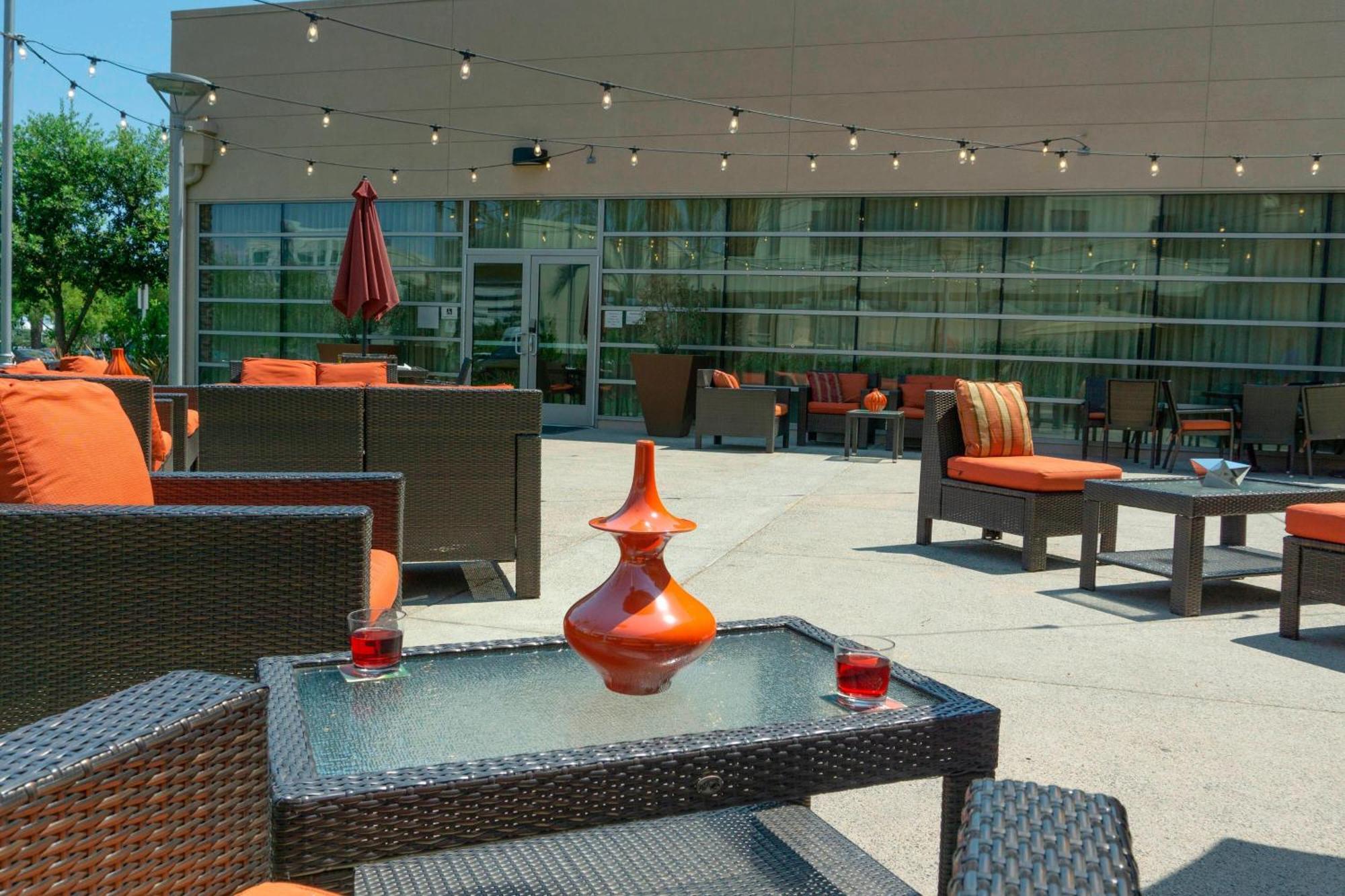 Courtyard Long Beach Airport Экстерьер фото