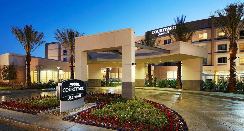 Courtyard Long Beach Airport Экстерьер фото